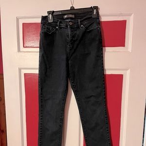 Levi’s 512 Skinny Jeans